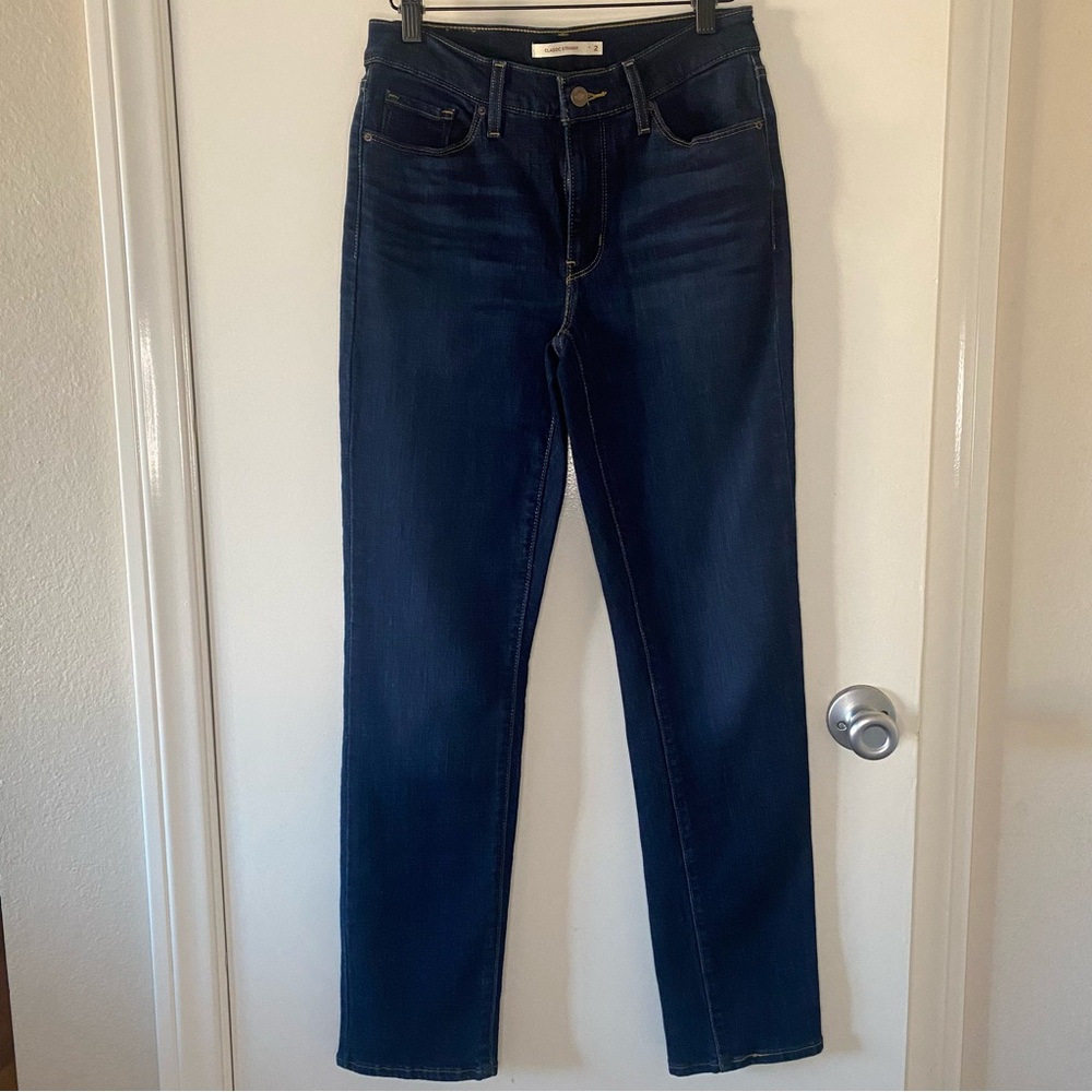 Levi Classic Straight Jeans 2